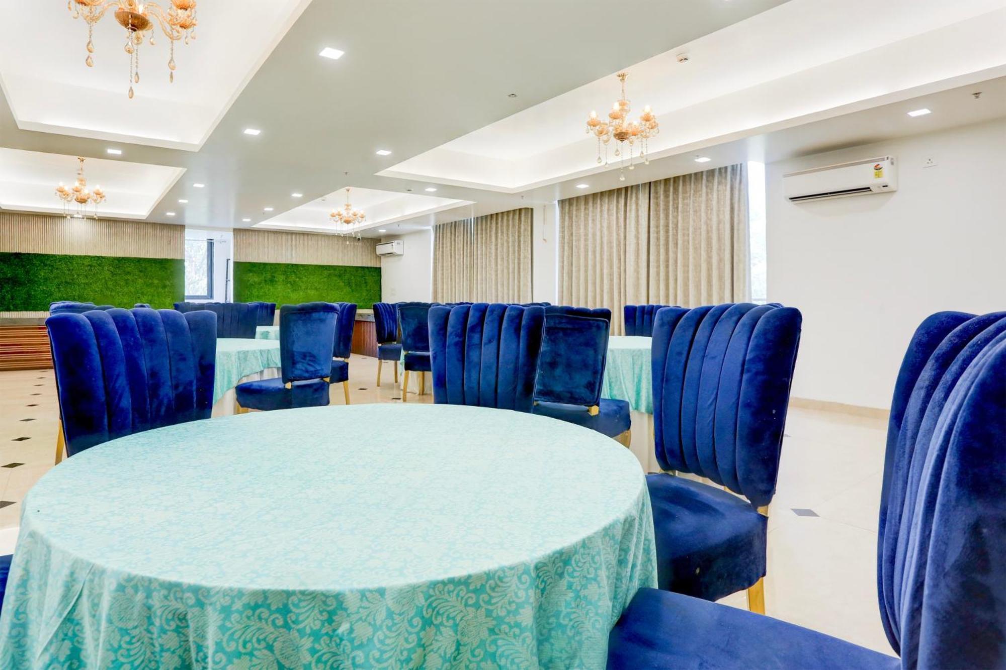 Palette Calista Premium Resort Samalkha Εξωτερικό φωτογραφία