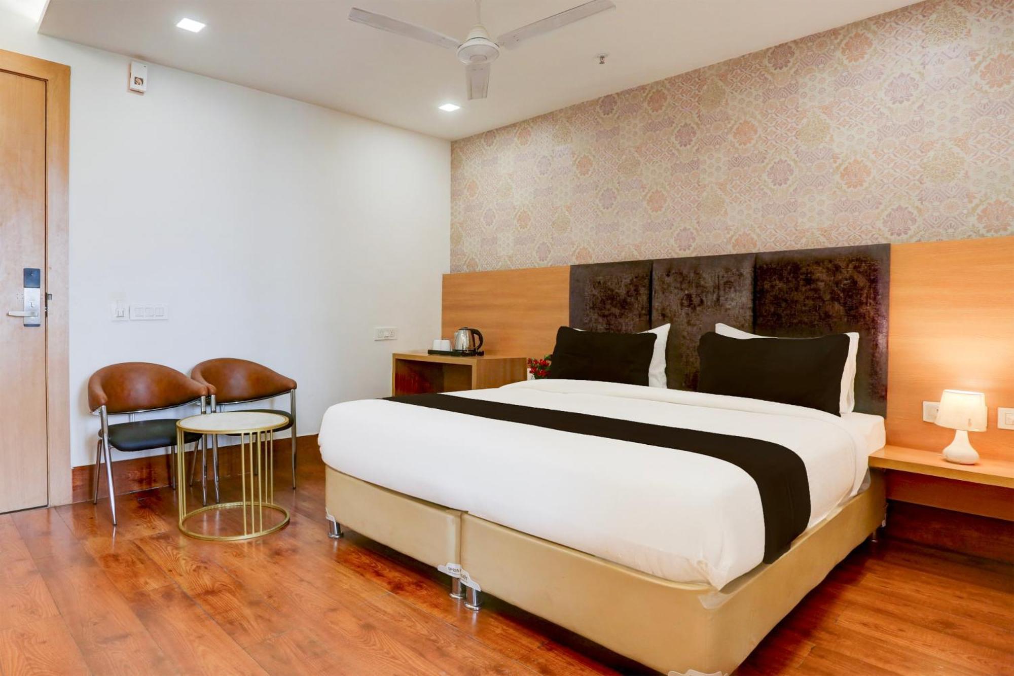 Palette Calista Premium Resort Samalkha Εξωτερικό φωτογραφία