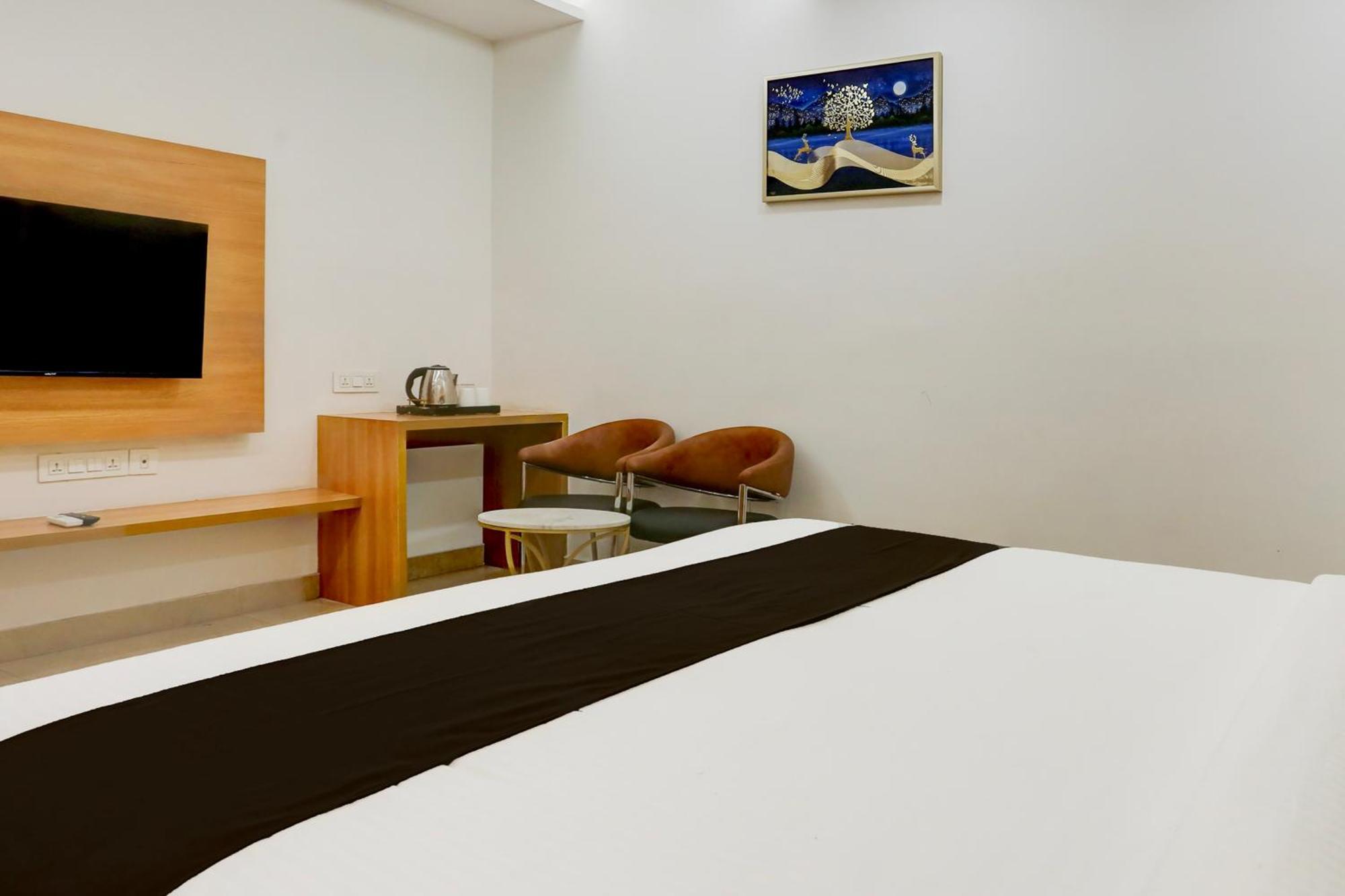 Palette Calista Premium Resort Samalkha Εξωτερικό φωτογραφία