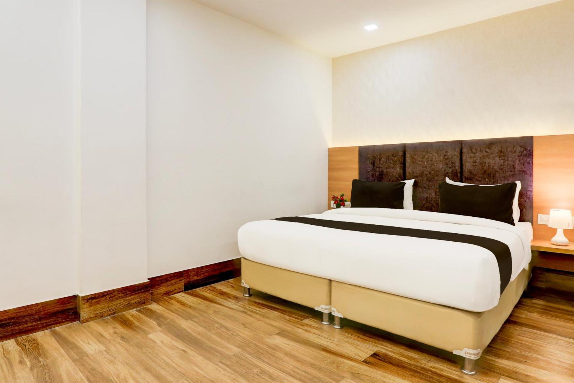 Palette Calista Premium Resort Samalkha Εξωτερικό φωτογραφία