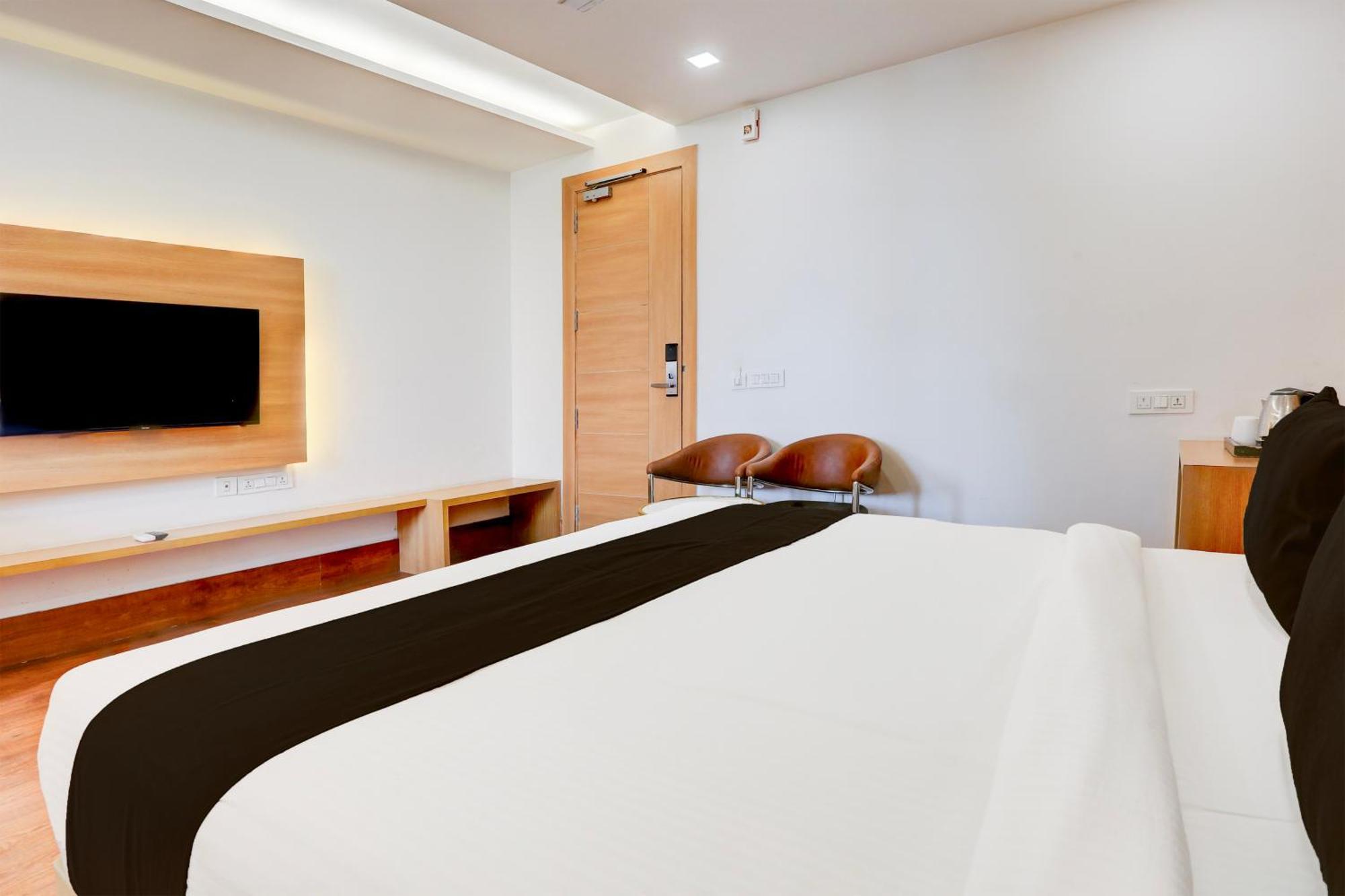 Palette Calista Premium Resort Samalkha Εξωτερικό φωτογραφία